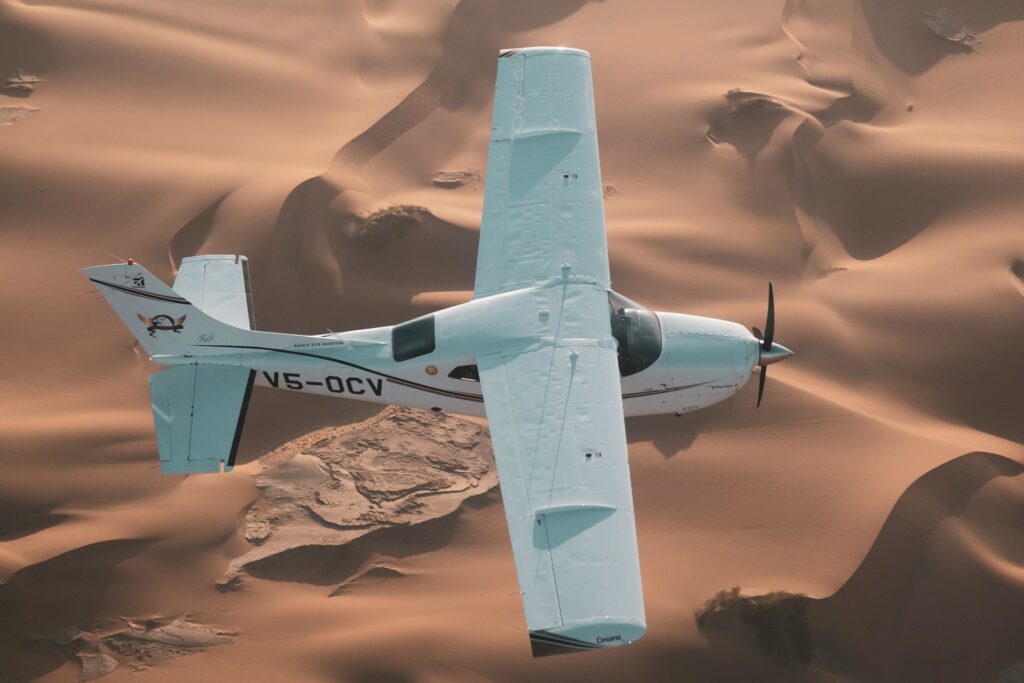 Flug über die Namib-Wüste