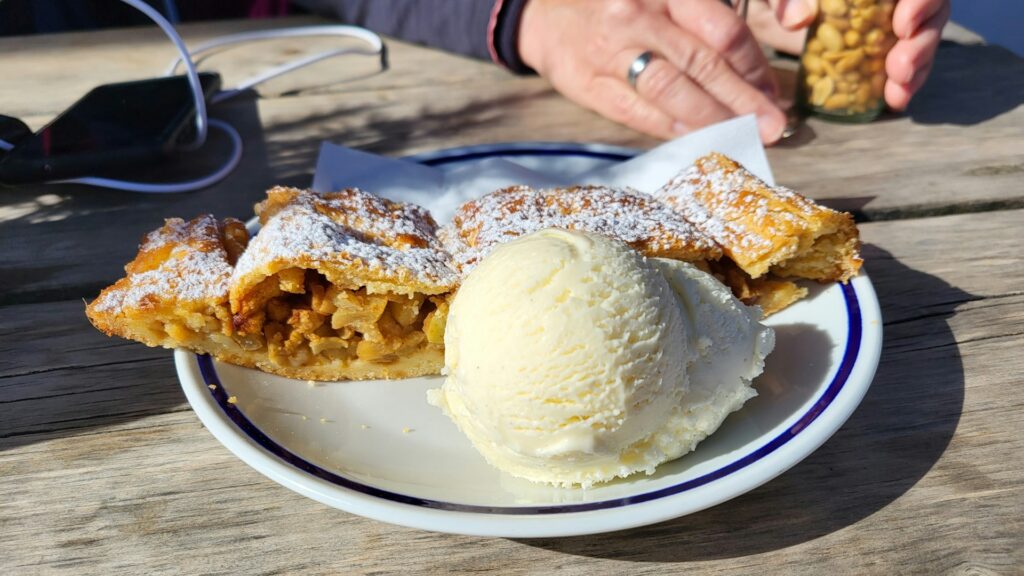 Apfelstrudel, Solitaire
